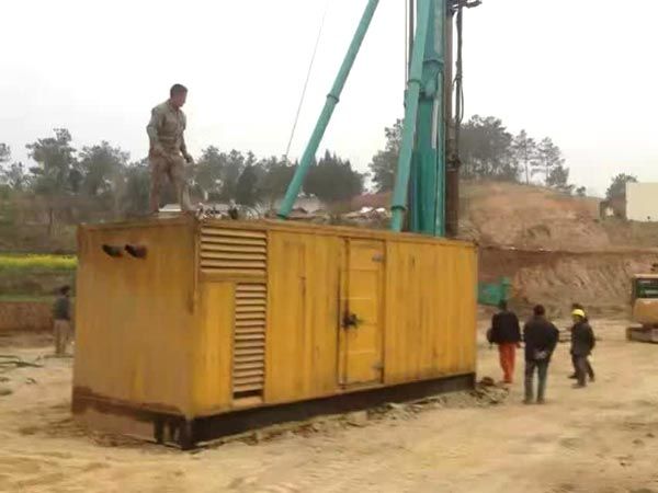 大东如何判断水冷式机油散热器密封件是否需要更换?